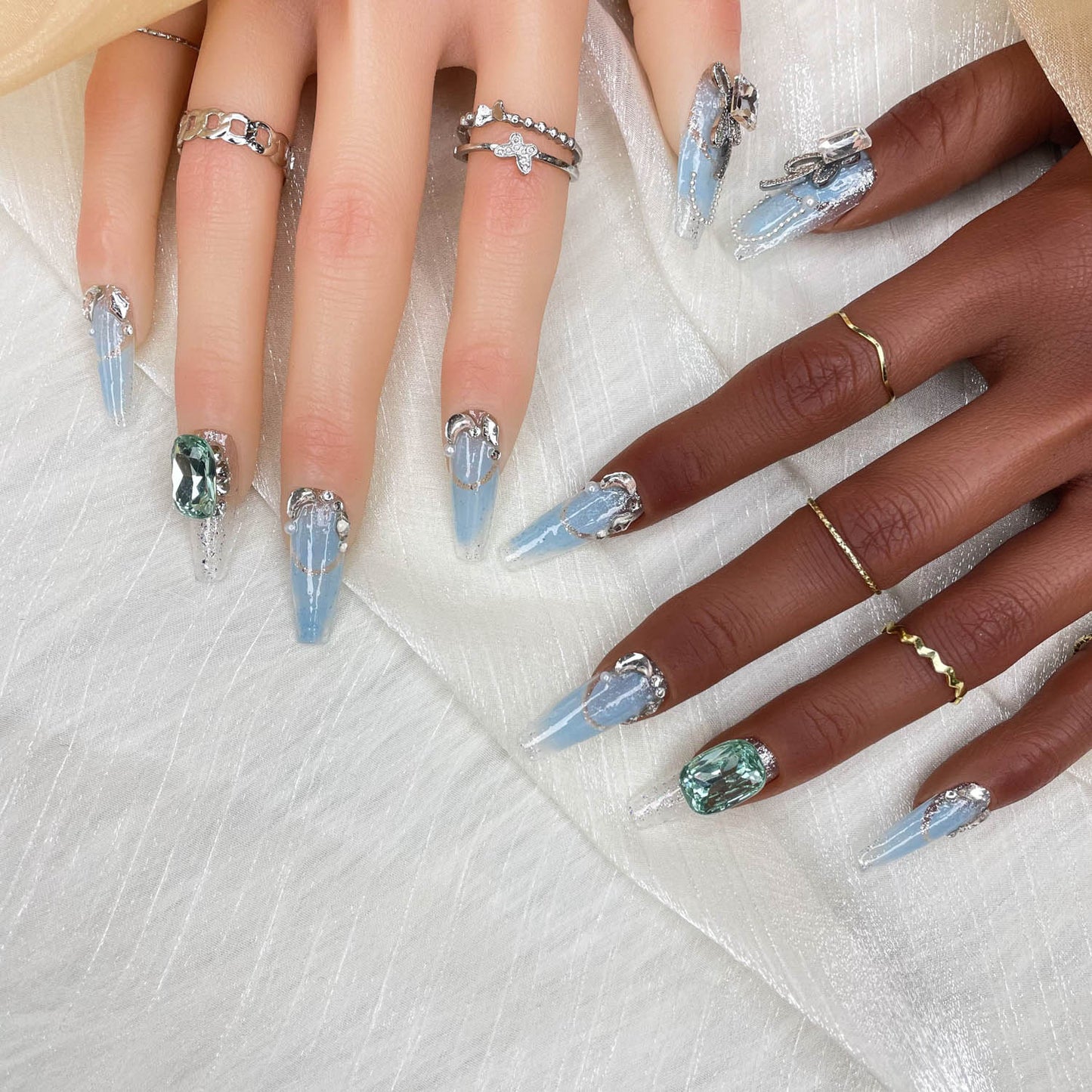 GGddsha 2025 Handmade Nail Art Reusable Medium Press-On Nails Simple Ocean Blue with Diamonds Full Coverage False Nails for Women